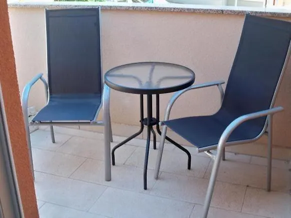 Ferienwohnung In Banjole Mit Terrasse Und Grill 0*,