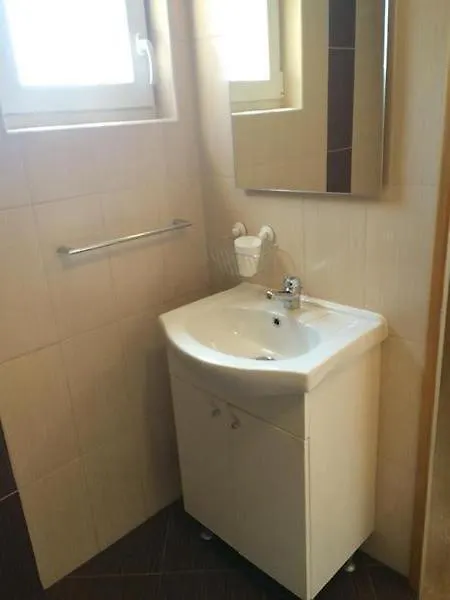 Ferienwohnung In Banjole Mit Terrasse Und Grill 0*,  Croatia